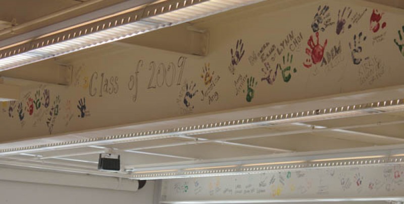 Senior Hand Prints to Take Place in the Student Commons
