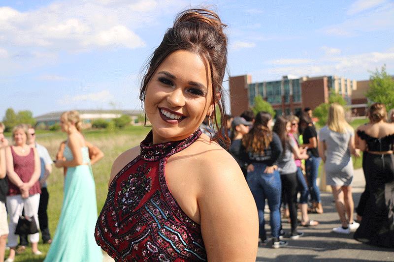 Photo by Isa Gil Prom